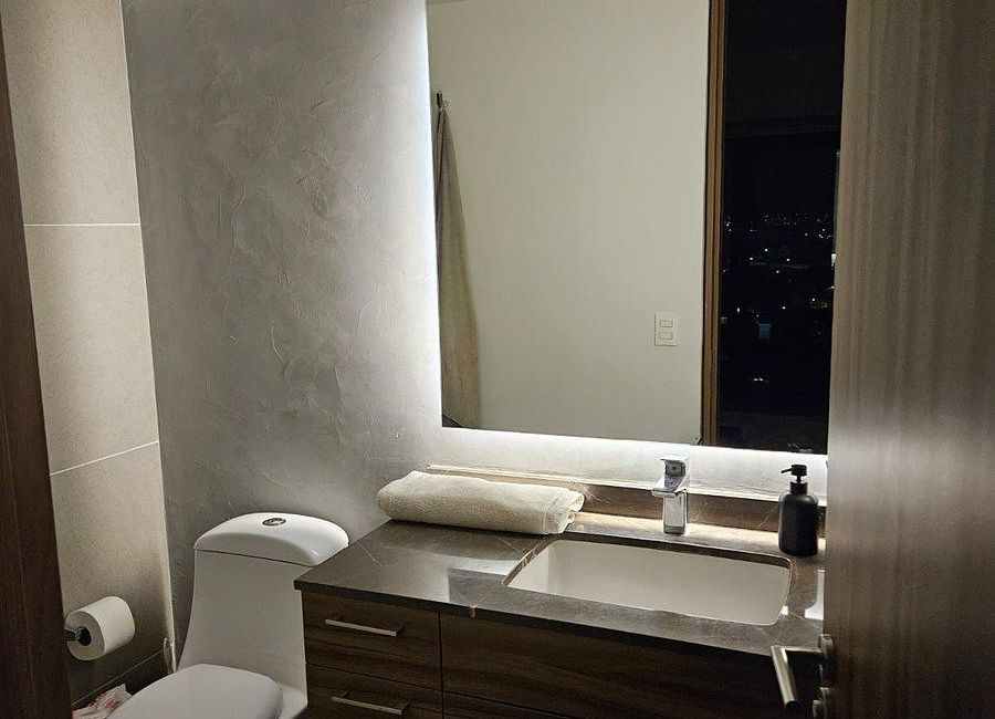 Designer Apartment in Jardines del Bosque, JAL 3