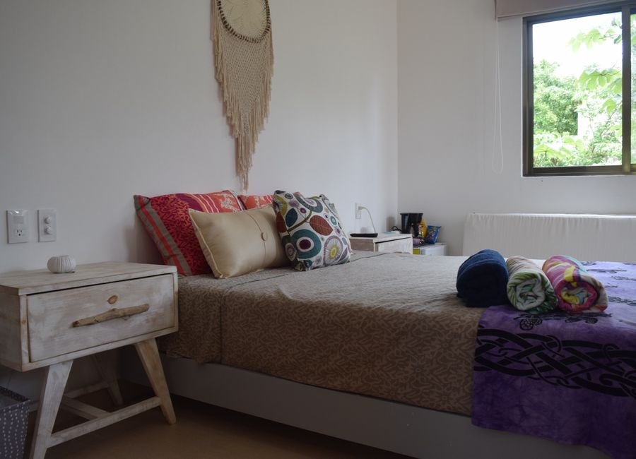 Stylish Home with Pool in La Veleta, QR 2