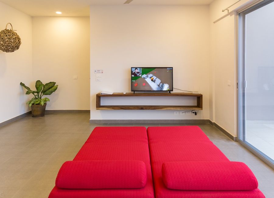 Stylish One-Bedroom Apartment in La Veleta, QR 4
