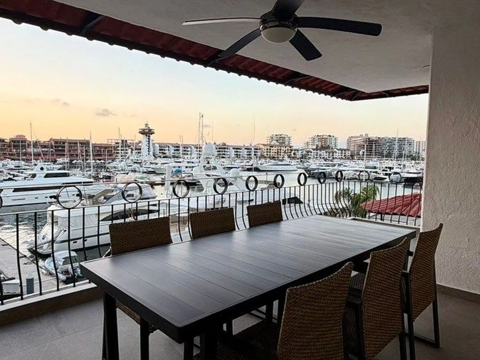 Modern Apartment in Marina Vallarta, JAL 5