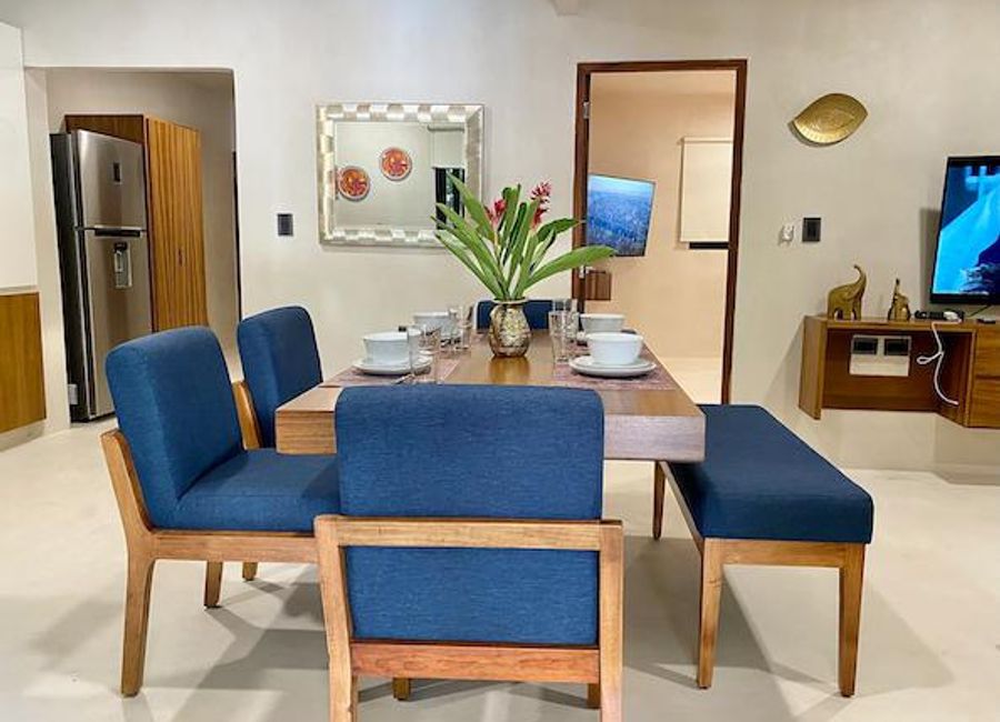 Stylish One-Bedroom Apartment in La Veleta, QR