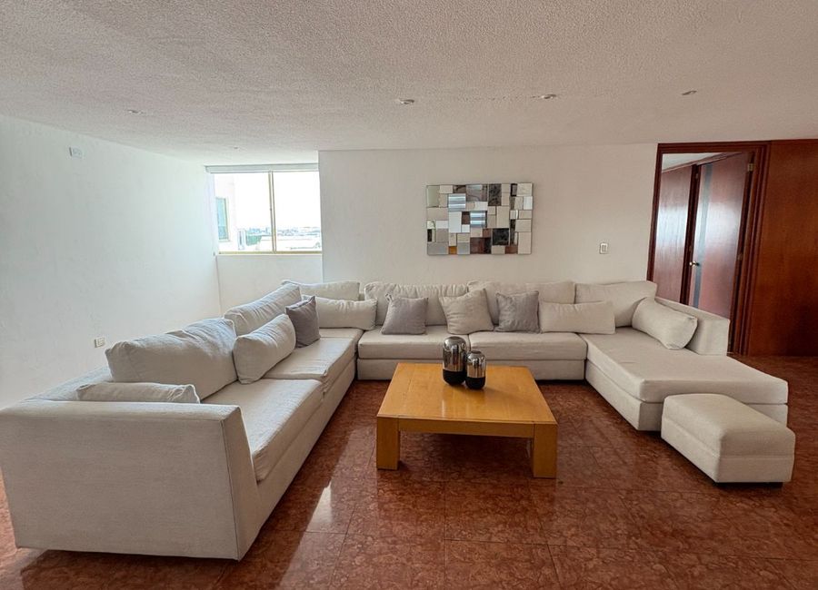 Sunlit Colonial Loft in Centro Histórico, PUE