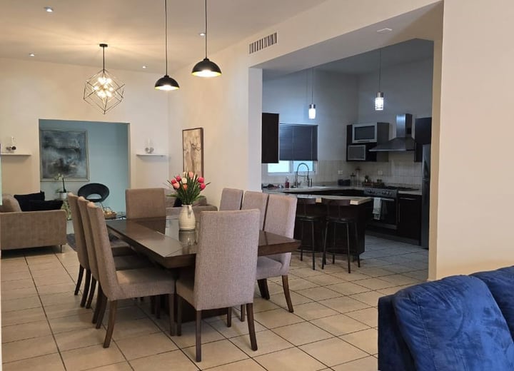 Expansive Apartment in San Agustín, NL