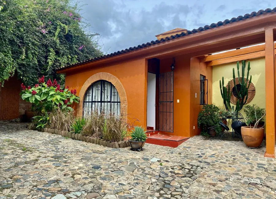 Bright Apartment in San Felipe del Agua, OAX