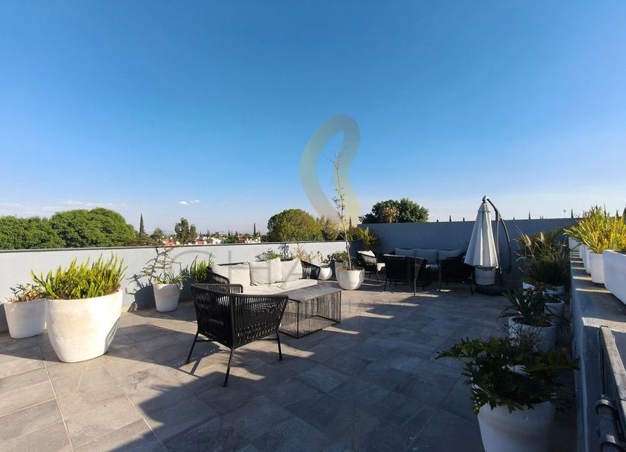 Modern Apartment with Pool in Real de Valdepeñas, JAL