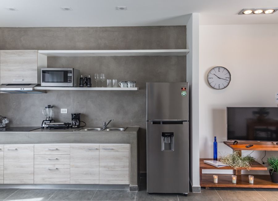 Stylish One-Bedroom Apartment in La Veleta, QR
